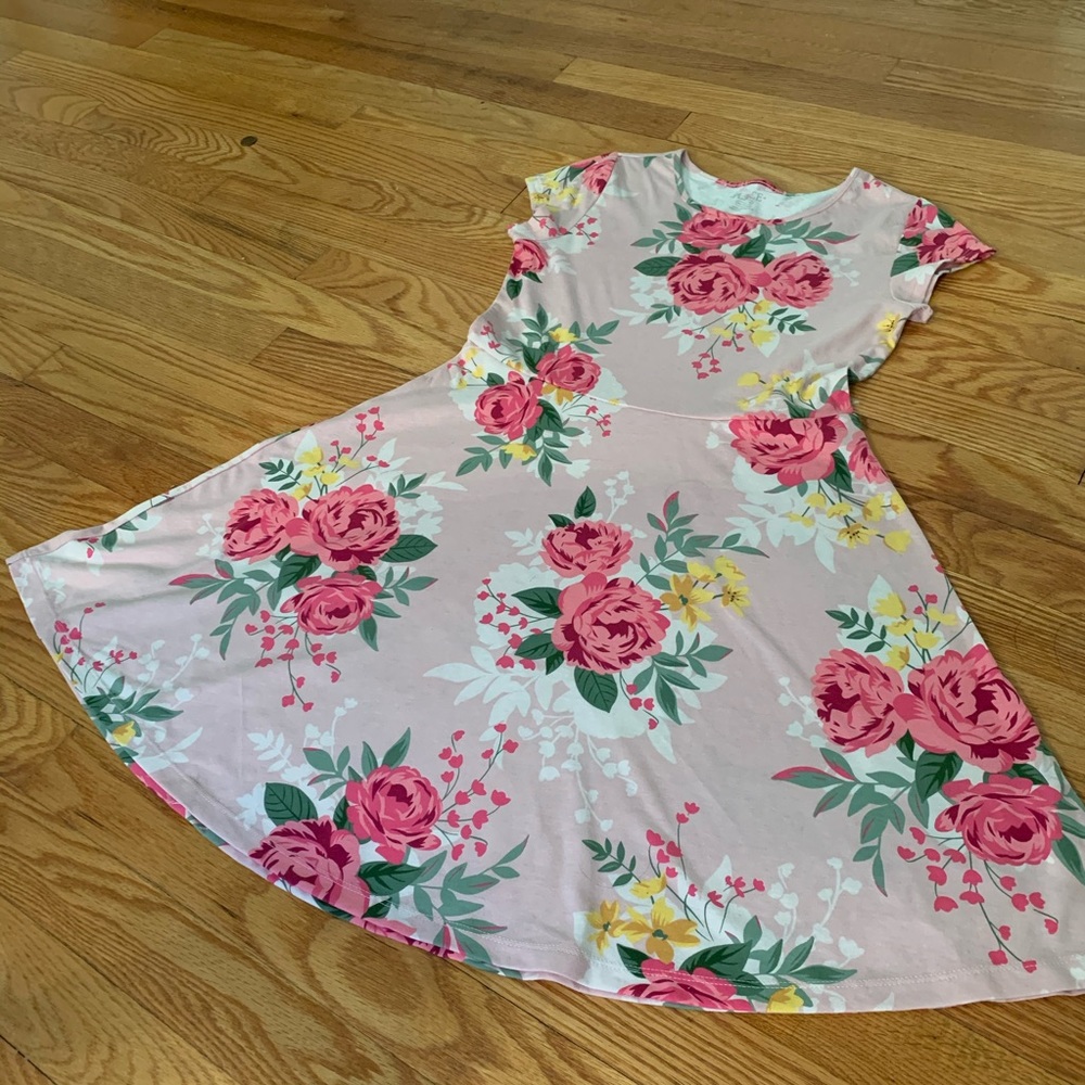 Girls pink floral dress from children place